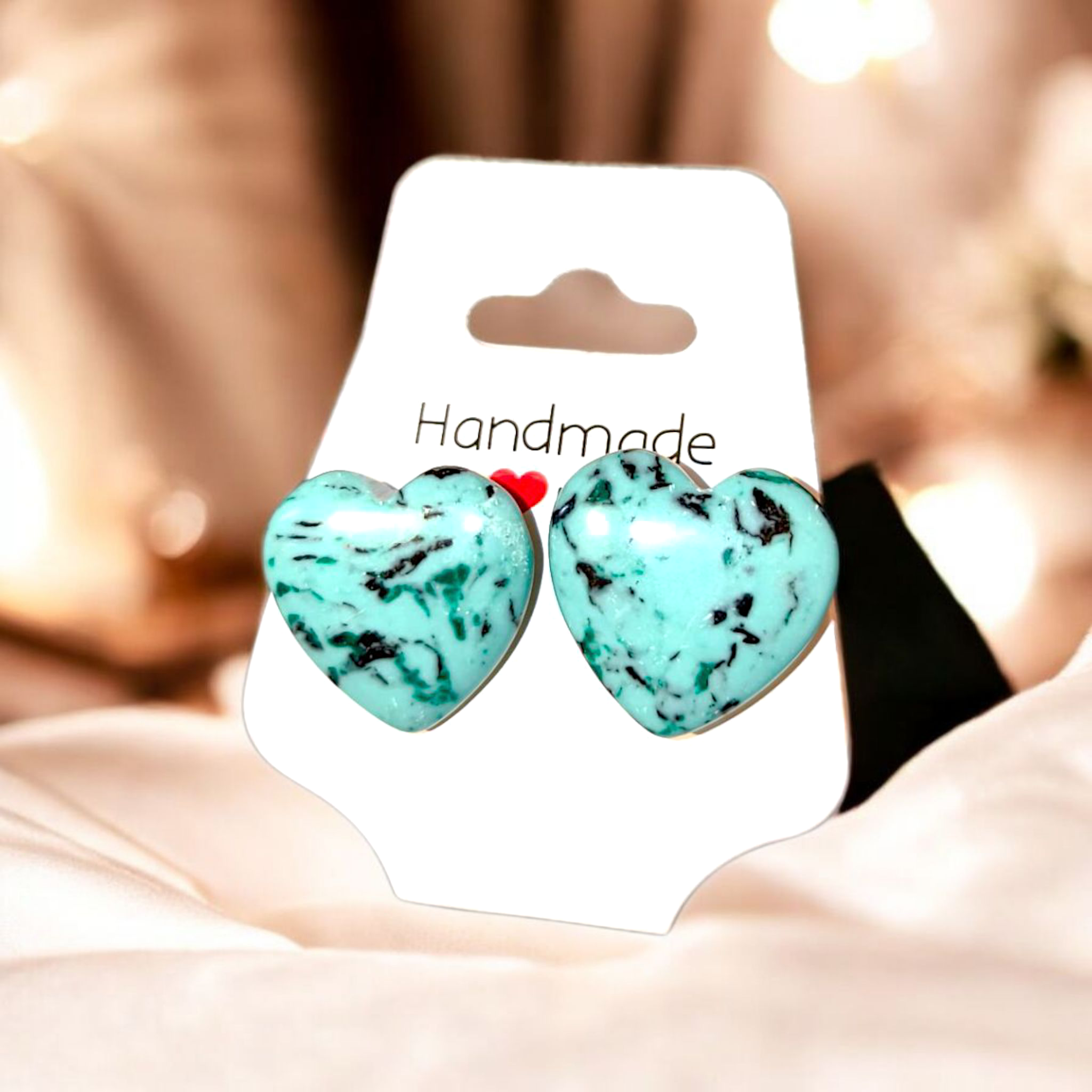 Handgemachte Herz-Ohrringe im Türkis-Look – Einzigartiger Boho-Schmuck