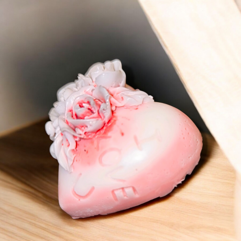 Handgemachte Ziegenmilchseife „Liebe“ – Sanfter Duft & natürliche Pflege