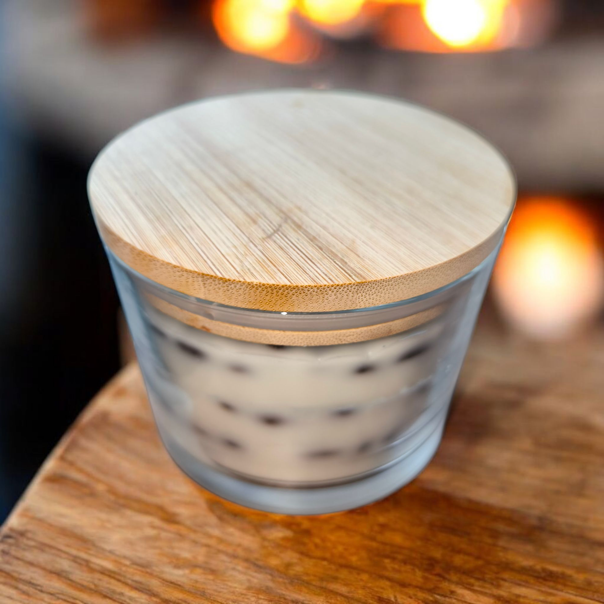 Duftkerze im Glas mit ganzen Kaffeebohnen & ätherischem Kaffeeöl – Handgegossen, natürlicher Duft & gemütliche Atmosphäre