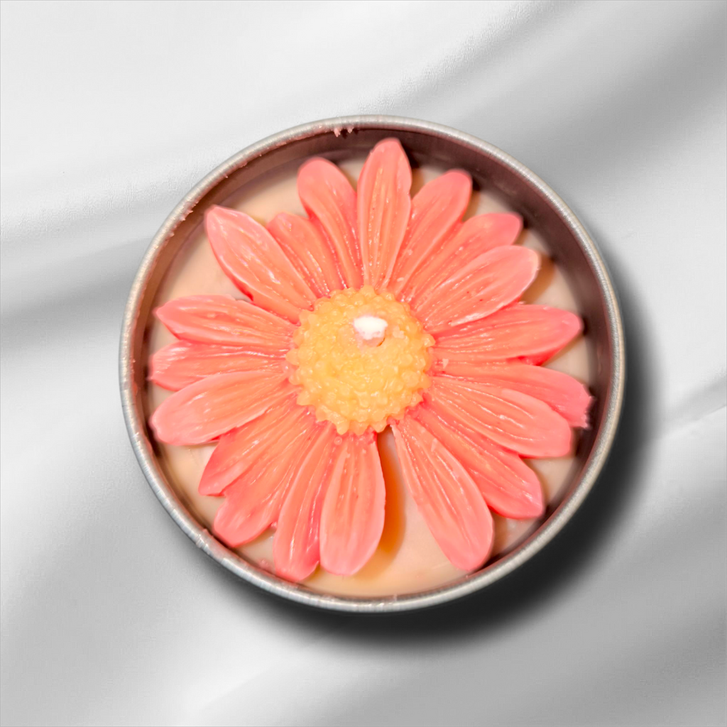 Handgemachte Kerze in Metallbox – Blumig-fruchtiger Sommerduft, dekoratives Blumen-Design