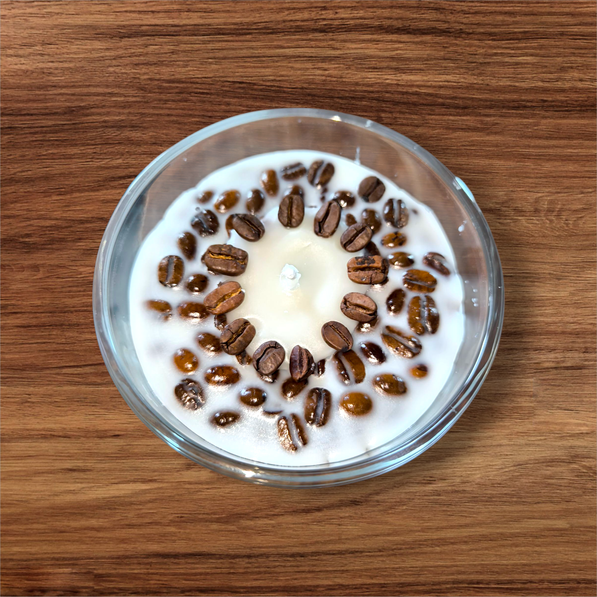 Duftkerze im Glas mit ganzen Kaffeebohnen & ätherischem Kaffeeöl – Handgegossen, natürlicher Duft & gemütliche Atmosphäre